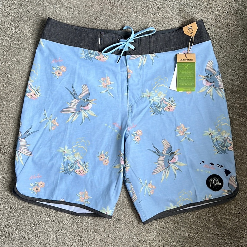 Quicksilver Hawaiian highline designed in Hawaii board shorts size 32 ~ NWT
